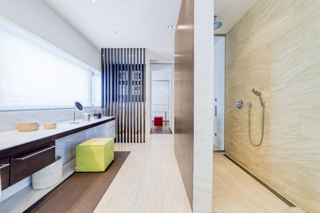 Das Badezimmer eines Einfamilienhauses auf dem Petrisberg in Trier.